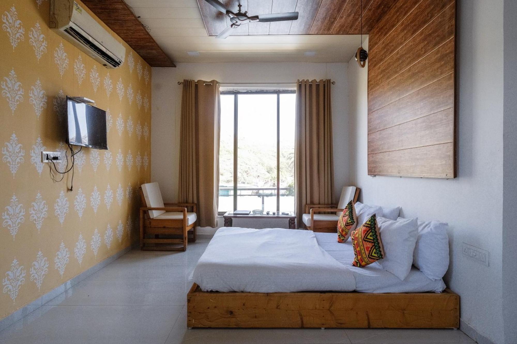 Rudraksha Inn Mount Abu Ngoại thất bức ảnh