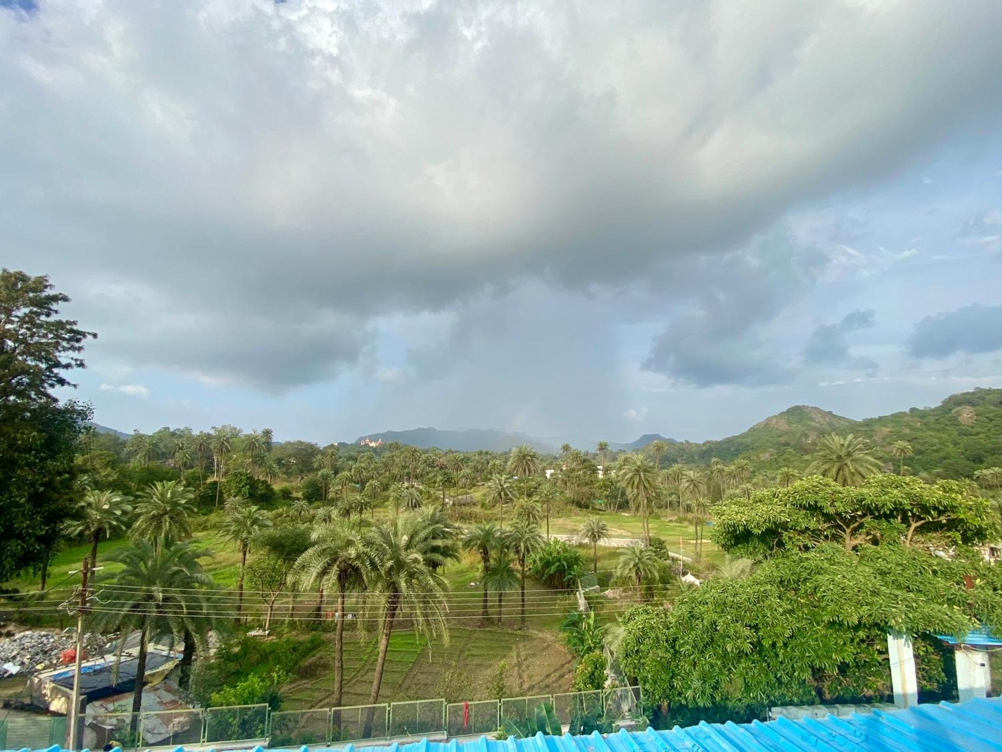 Rudraksha Inn Mount Abu Ngoại thất bức ảnh