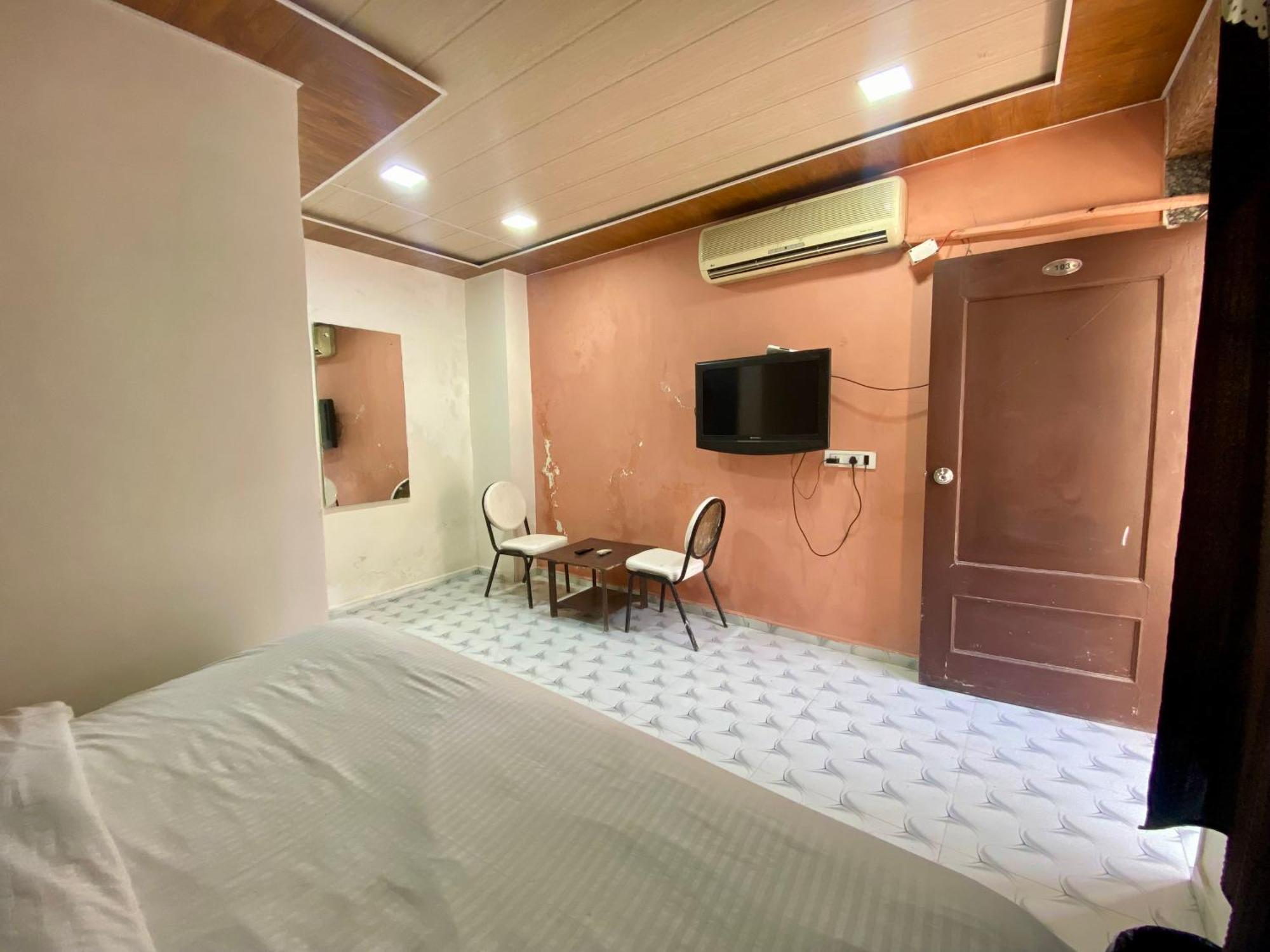 Rudraksha Inn Mount Abu Ngoại thất bức ảnh